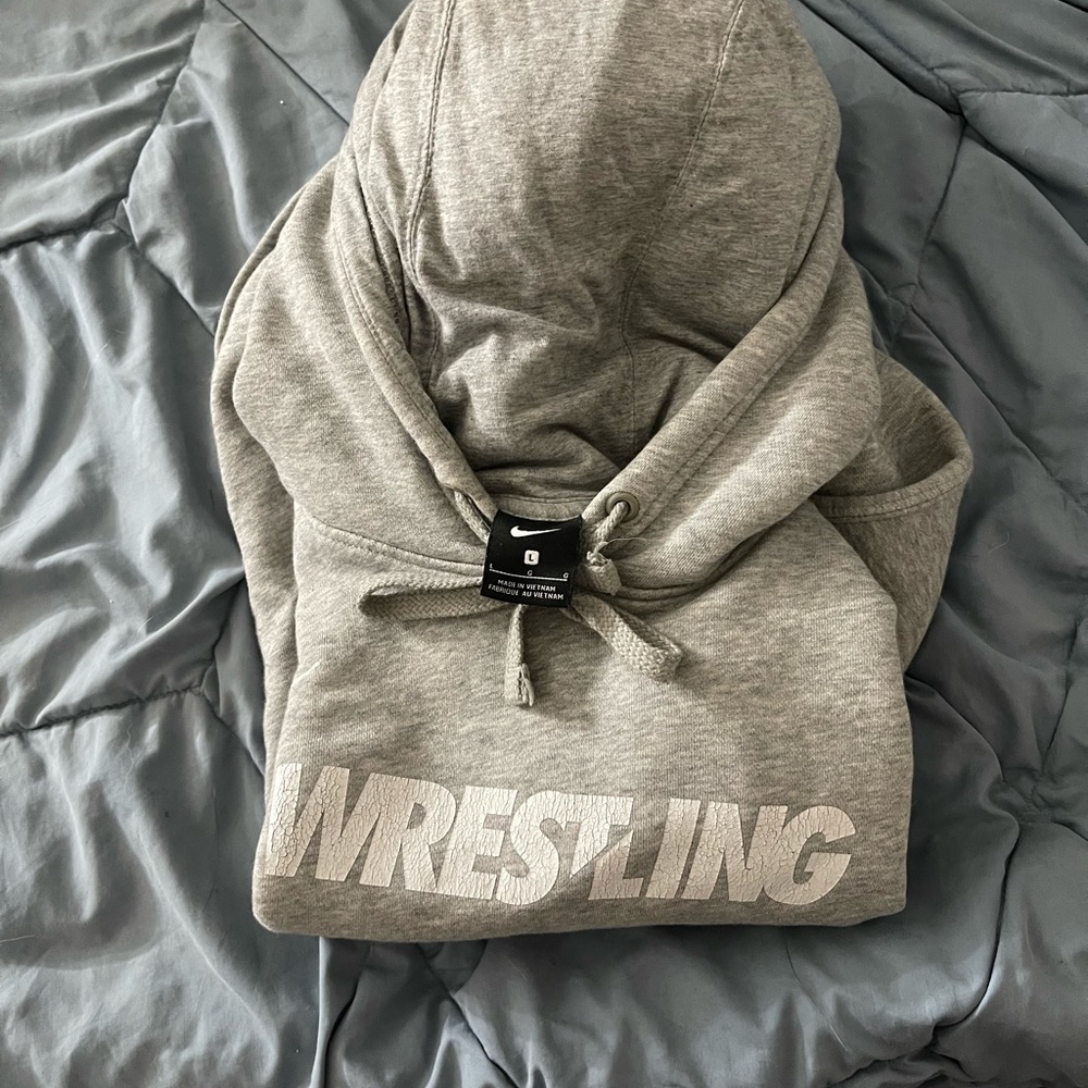 Large Nike Wrestling Hoodie Light Gray